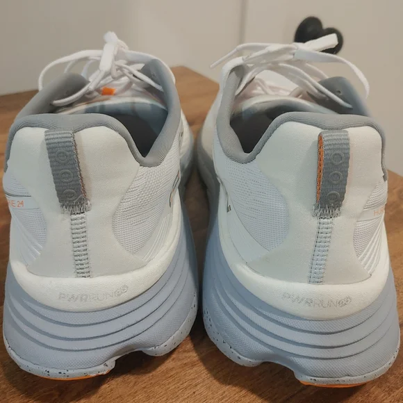 Saucony Hurricane 24 Men's Size 12.5 Like New Condition - Picture 5 of 16